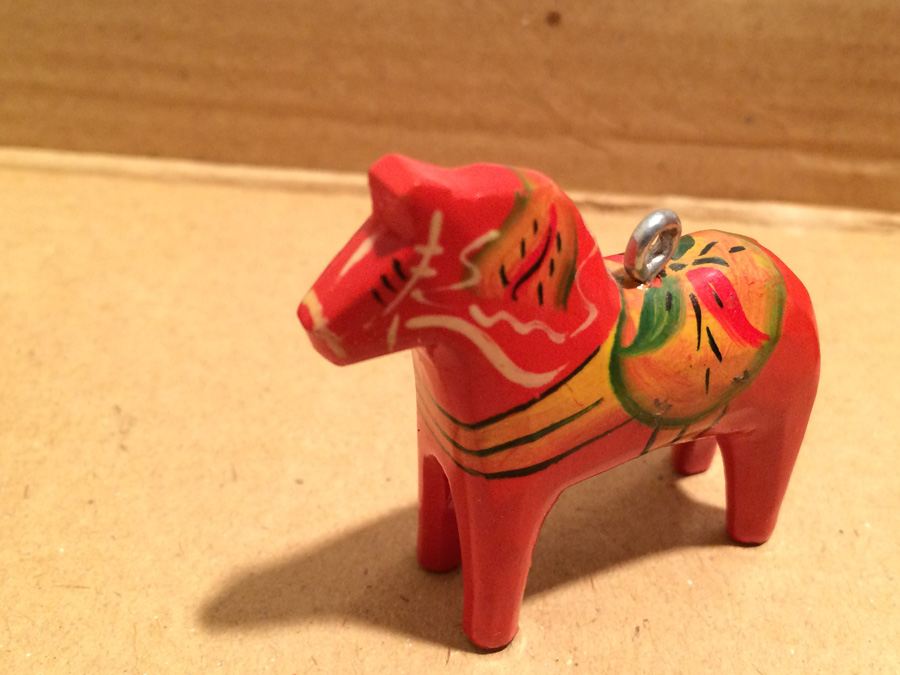 Vintage Lot Includes Cast Iron Figures on Bench and Wooden Figures [Photo 22]