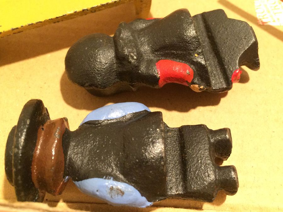 Vintage Lot Includes Cast Iron Figures on Bench and Wooden Figures [Photo 9]