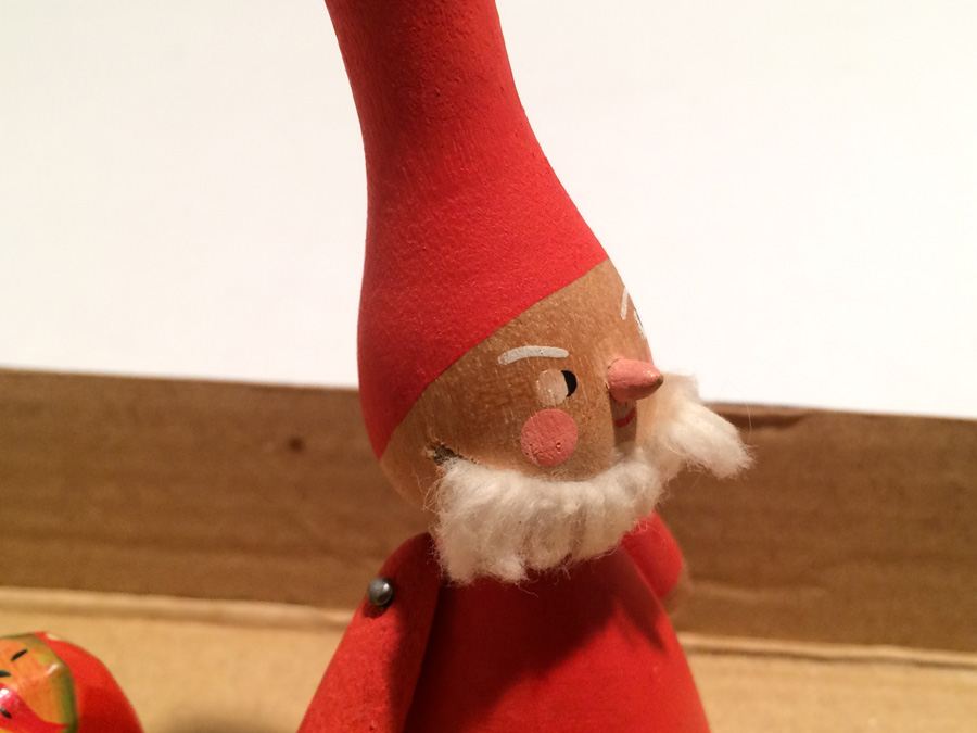 Vintage Lot Includes Cast Iron Figures on Bench and Wooden Figures [Photo 18]