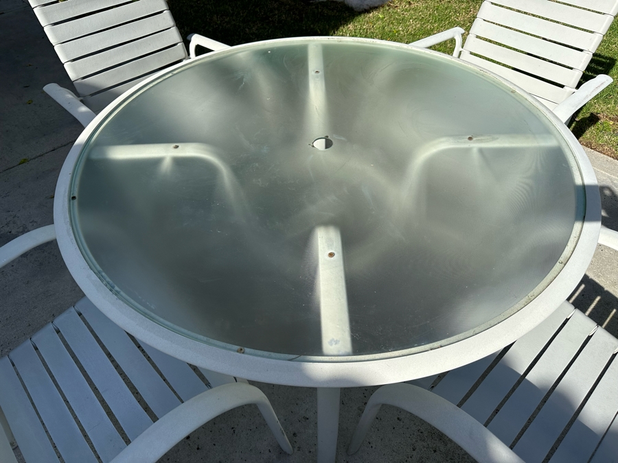 Aluminum Outdoor Patio Table 51W X 28.5H With Four Chairs [Photo 5]