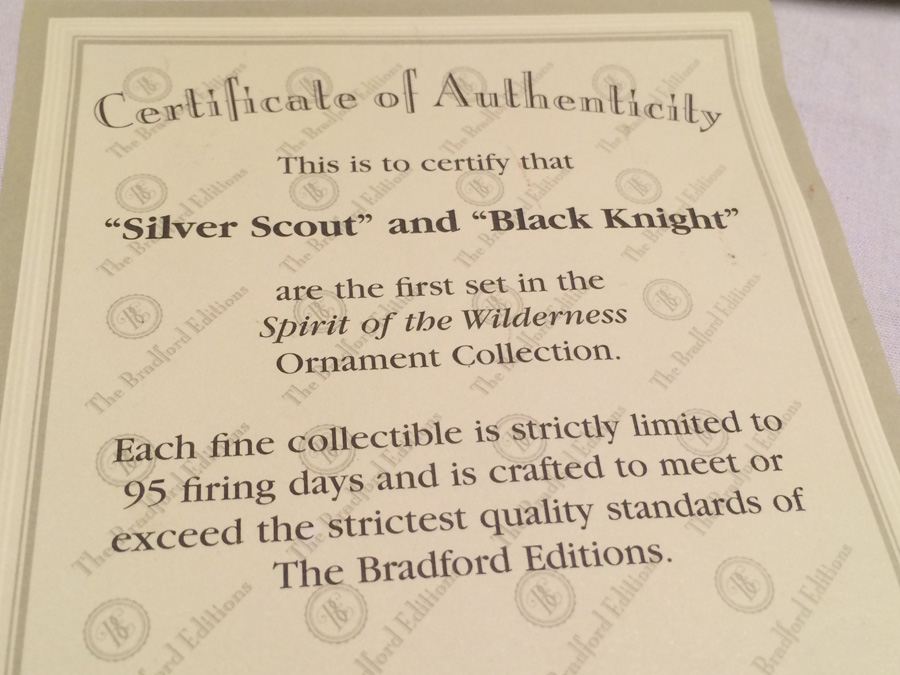 Pair of Limited Edition Wolf Ornaments - The Bradford Editions - 'Silver Scout' & 'Black Knight' [Photo 11]