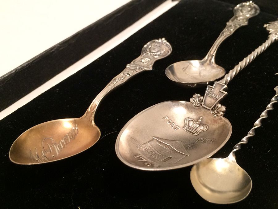 Huge Lot of 19 Silver Vintage Souvenir Spoons [Photo 59]