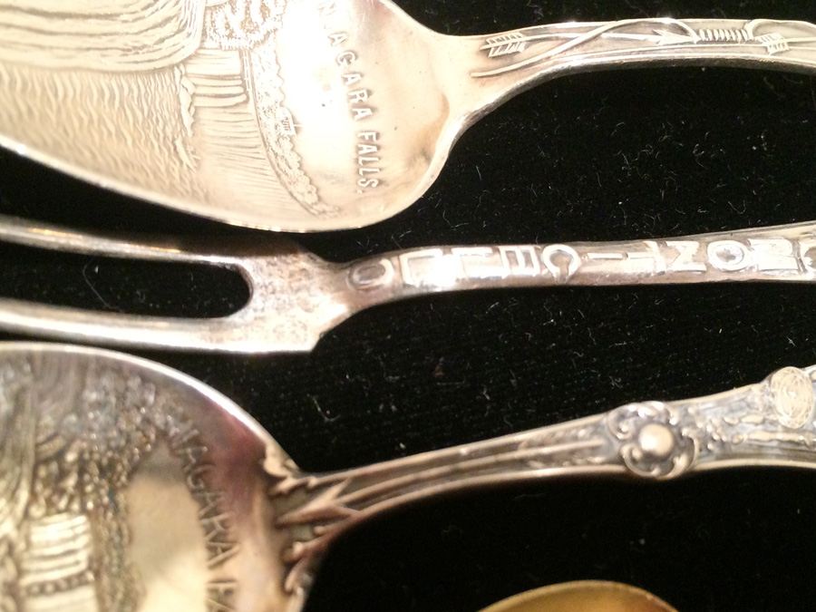 Huge Lot of 19 Silver Vintage Souvenir Spoons [Photo 28]