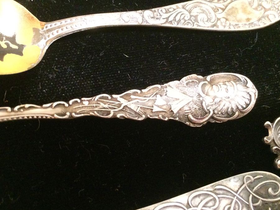 Huge Lot of 19 Silver Vintage Souvenir Spoons [Photo 21]
