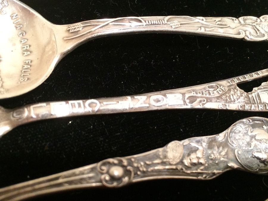 Huge Lot of 19 Silver Vintage Souvenir Spoons [Photo 27]