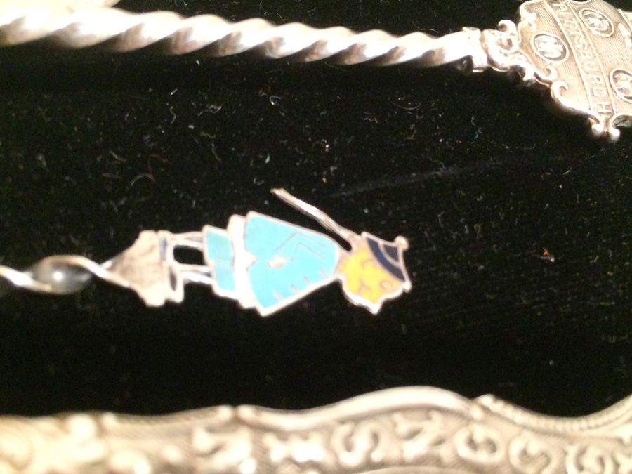 Huge Lot of 19 Silver Vintage Souvenir Spoons [Photo 34]