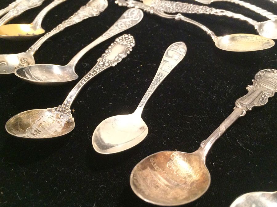 Huge Lot of 19 Silver Vintage Souvenir Spoons [Photo 48]