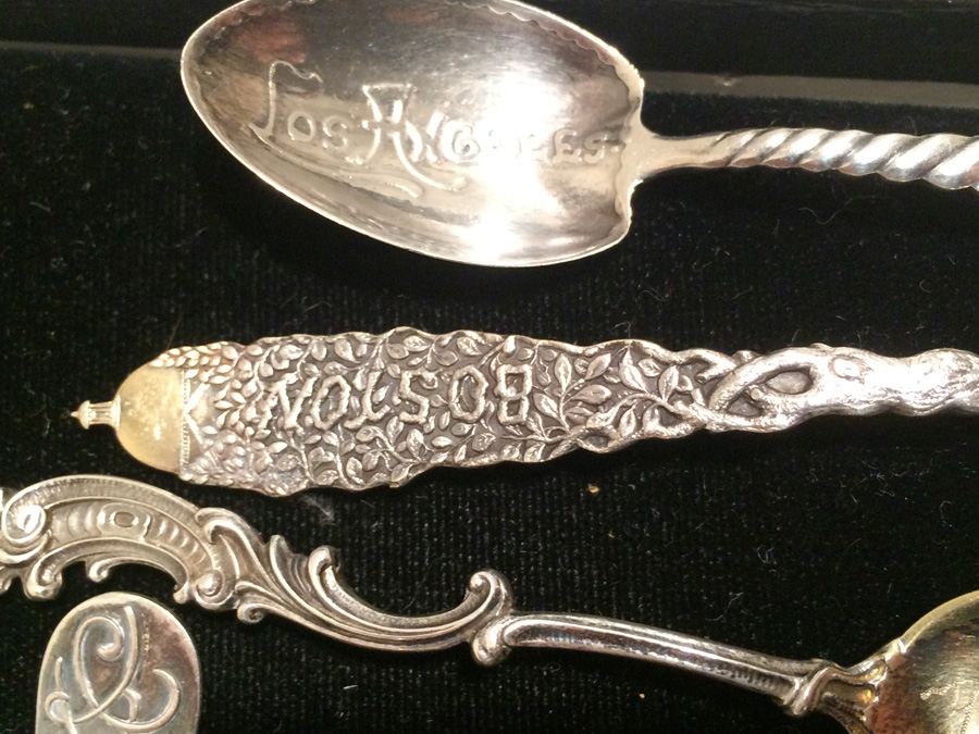 Huge Lot of 19 Silver Vintage Souvenir Spoons [Photo 11]