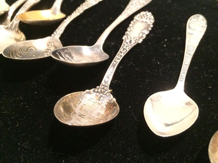 Huge Lot of 19 Silver Vintage Souvenir Spoons [Photo 52]