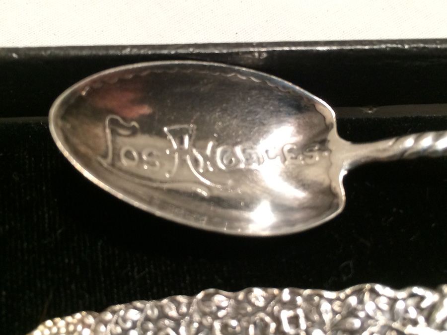 Huge Lot of 19 Silver Vintage Souvenir Spoons [Photo 9]