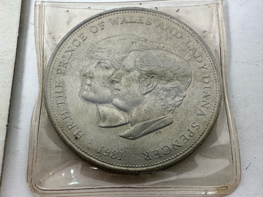 Four Foreign Coins [Photo 7]