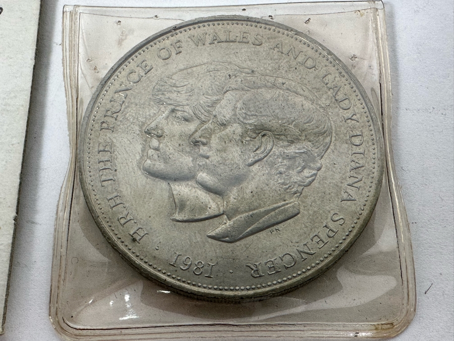 Four Foreign Coins [Photo 6]