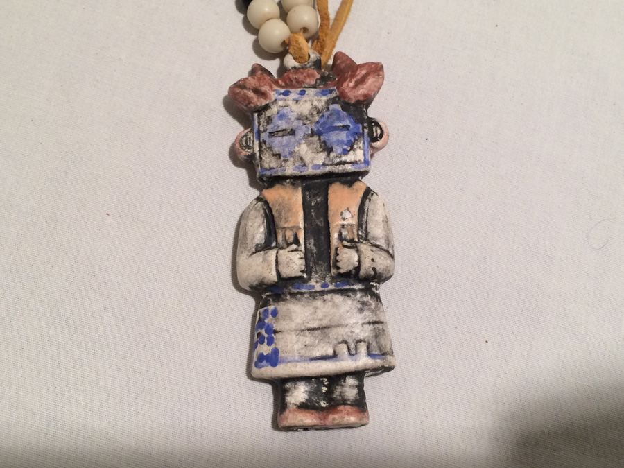 Necklace with Pendant [Photo 2]