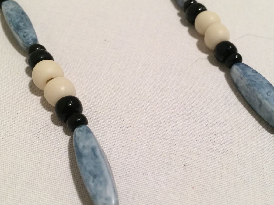 Necklace with Pendant [Photo 9]