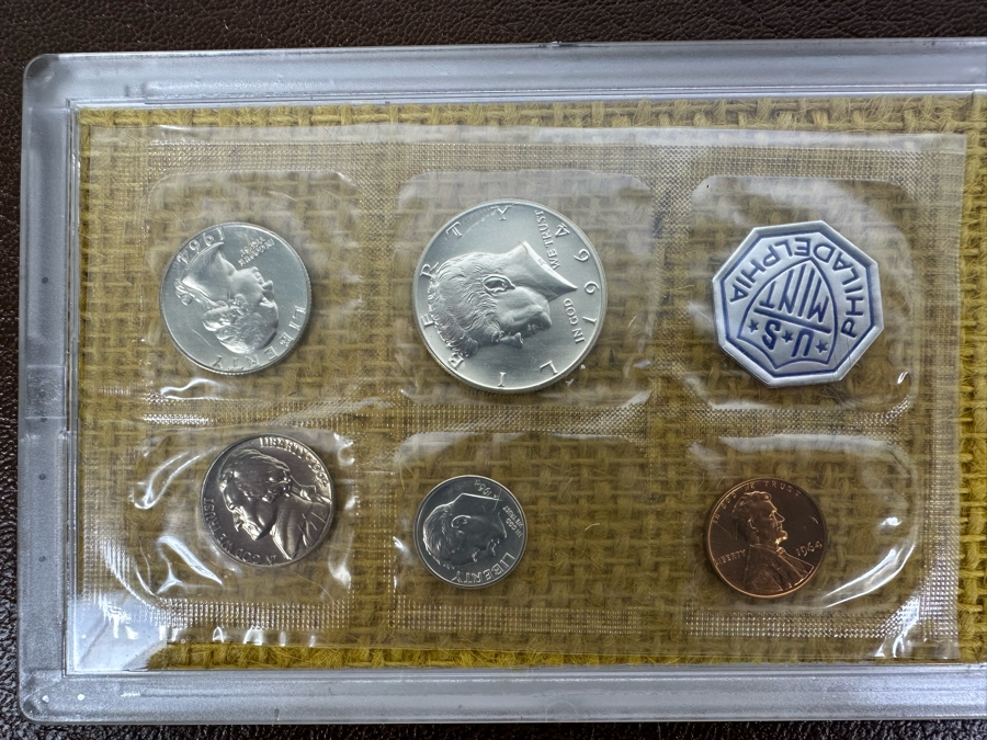 The Kennedy Mint Limited Edition Coin Collection - See Photos [Photo 20]