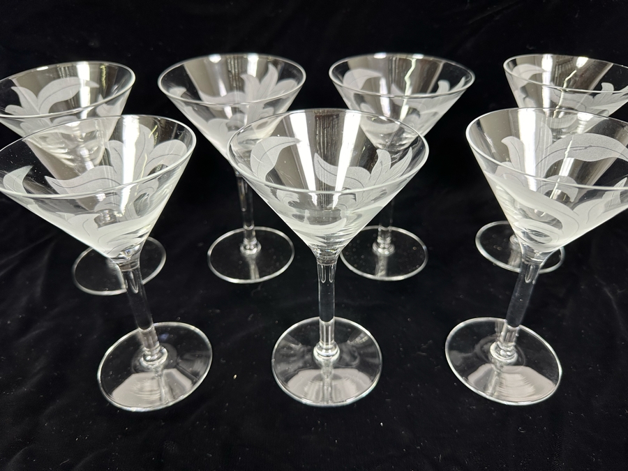 Seven Vintage Etched Stemware Glasses 6.5H [Photo 4]
