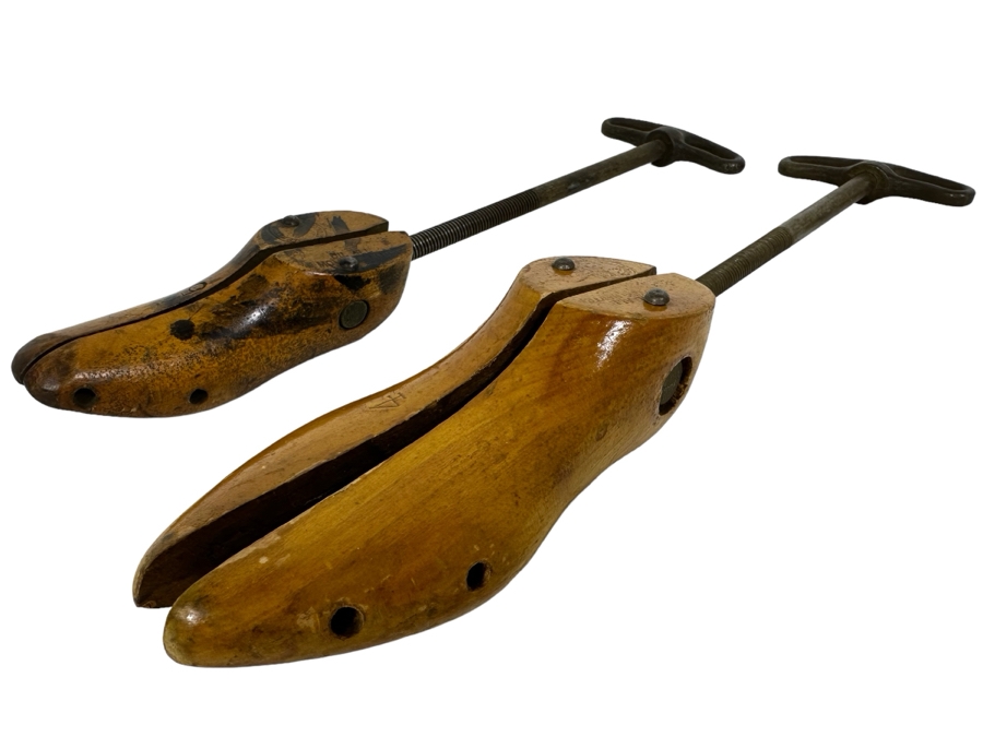 Pair Of Antique George E Belcher Shoe Stretchers Wooden & Cast Iron