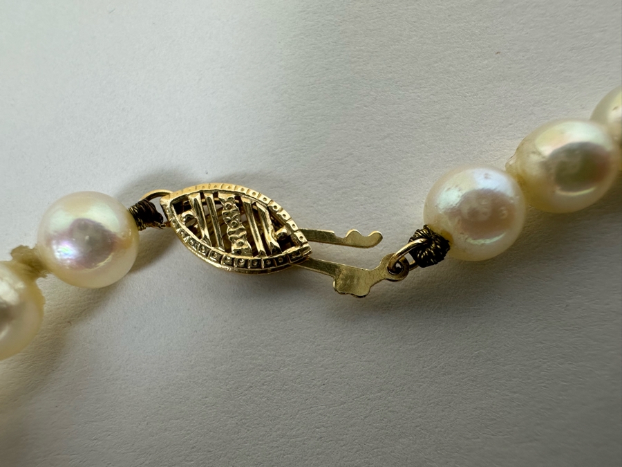 18' Pearl Necklace With 14K Gold Clasp [Photo 3]
