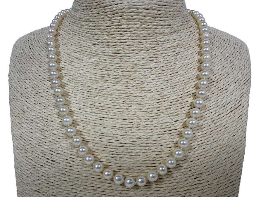18' Pearl Necklace With 14K Gold Clasp [Photo 1]