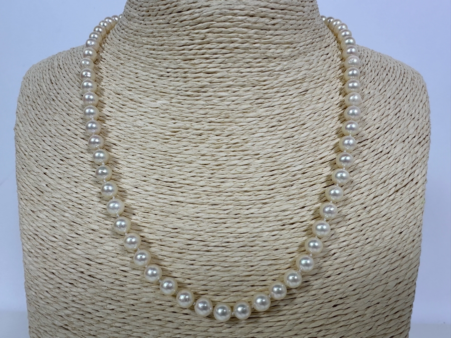 18' Pearl Necklace With 14K Gold Clasp [Photo 2]