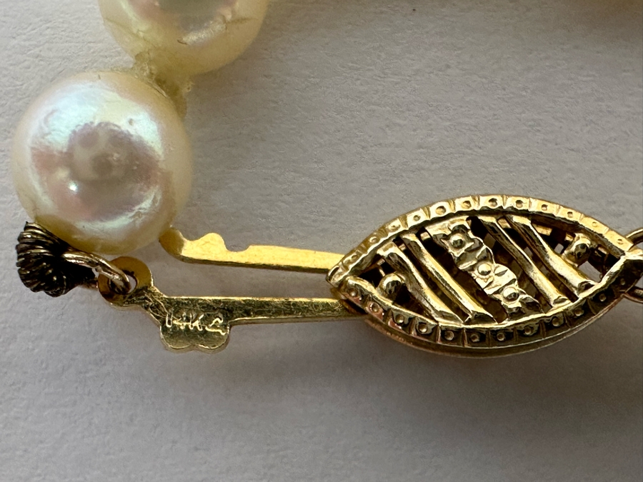 18' Pearl Necklace With 14K Gold Clasp [Photo 5]
