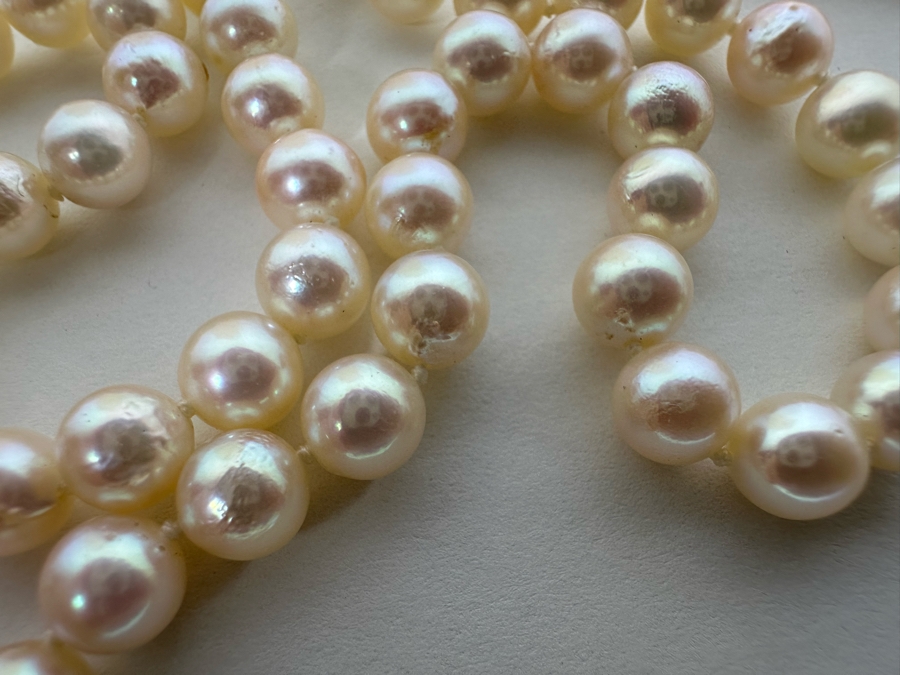26' Pearl Necklace With Silver Clasp [Photo 5]