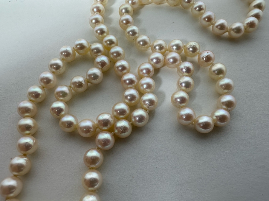 26' Pearl Necklace With Silver Clasp [Photo 6]