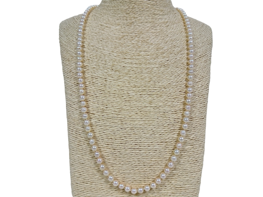 26' Pearl Necklace With Silver Clasp [Photo 1]