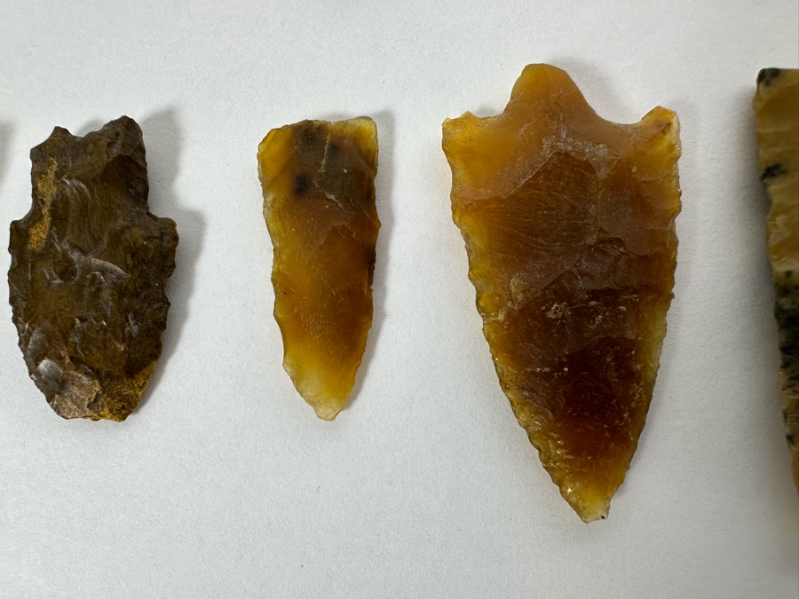 Vintage Native American Carved Stone Arrowheads [Photo 7]