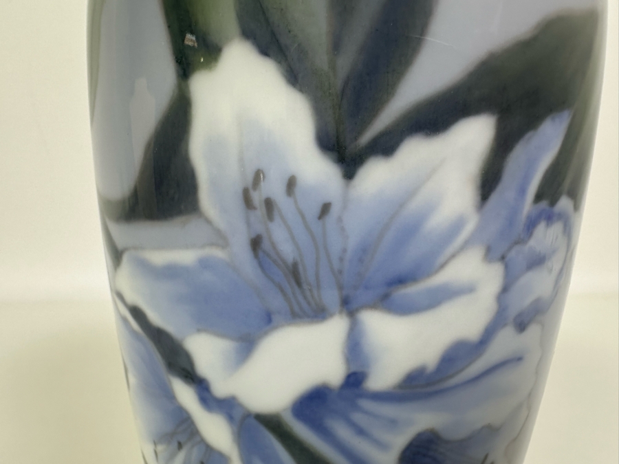 Royal Copenhagen Denmark Vase 7.5H [Photo 5]