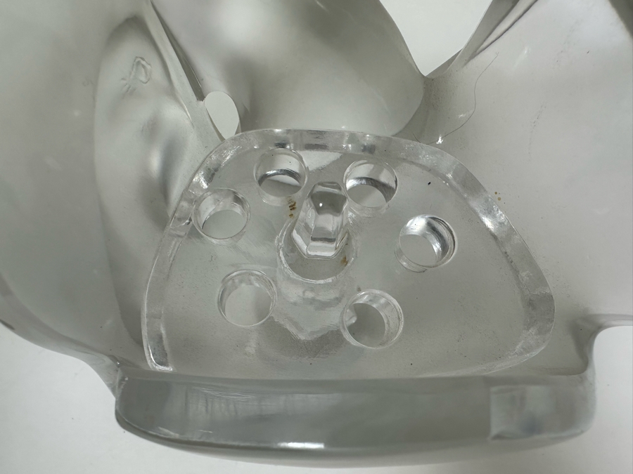 Large Lalique France Pair Of Doves Frosted Crystal 'Sylvie' Vase With Flower Frog 7W X 8H [Photo 7]