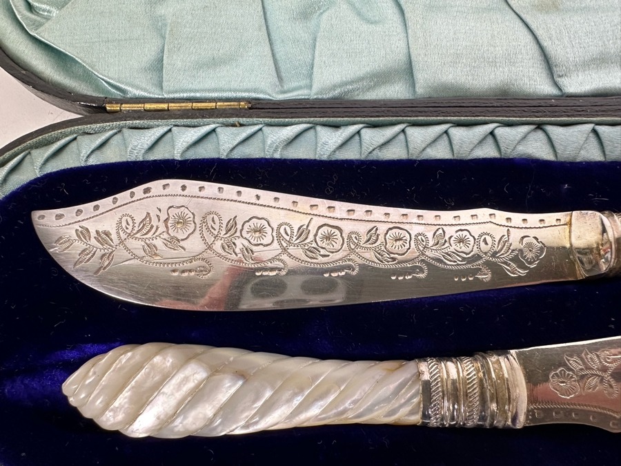 Old English Victorian Pair Of Canape Knives With Carved Mother Of Pearl Handles Circa 1860 From Sheffield England With Original Box From The Collection Of David Orgell [Photo 7]