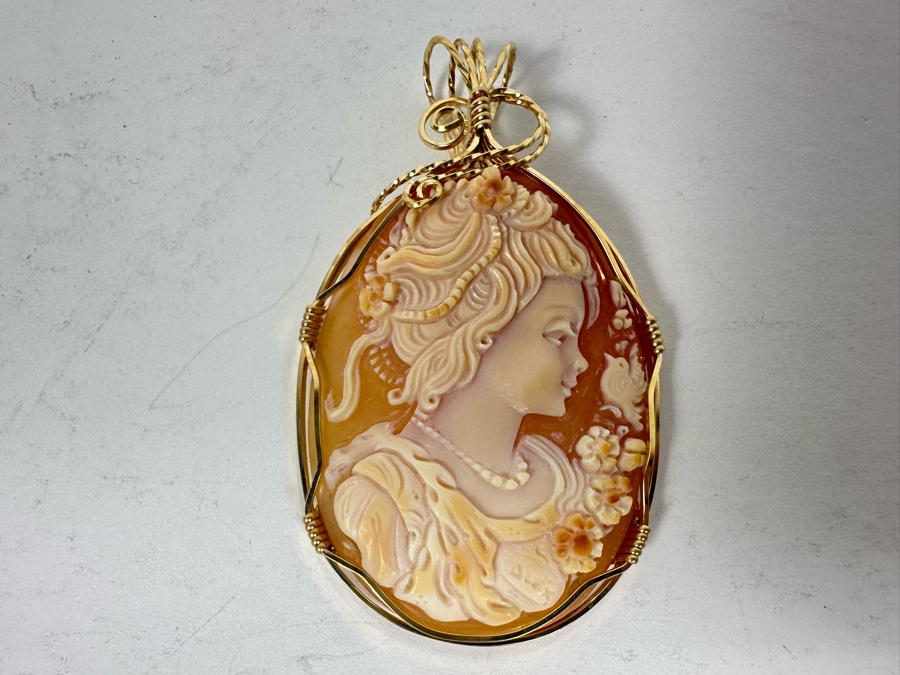Vintage 14K Gold Carved Shell Cameo Brooch Pin Pendant 12.9g [Photo 2]
