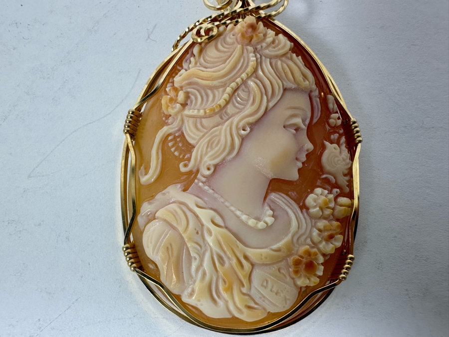 Vintage 14K Gold Carved Shell Cameo Brooch Pin Pendant 12.9g [Photo 3]