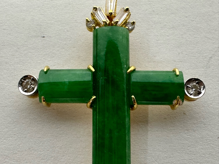 14K Gold With Diamonds Dyed Jade Cross Pendant 5g Estimate $200-$300 [Photo 5]