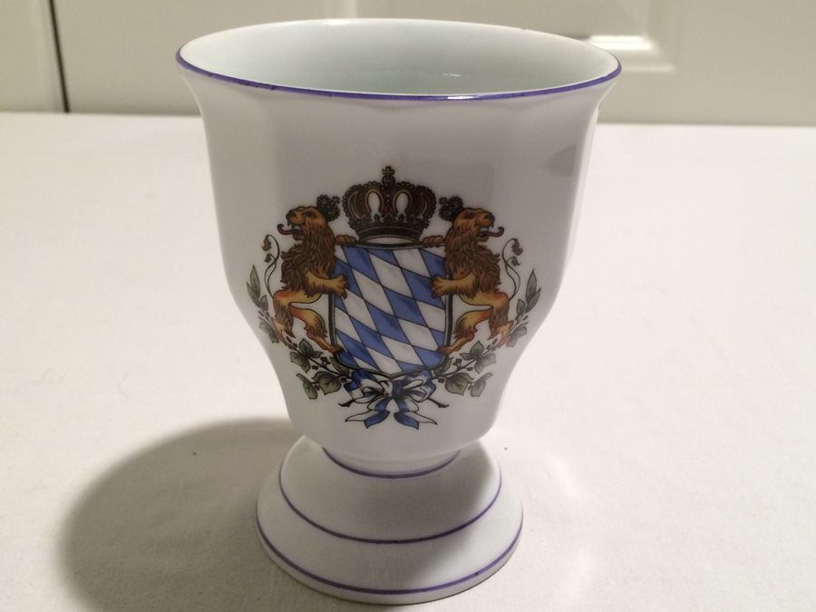 Vintage Cup [Photo 1]