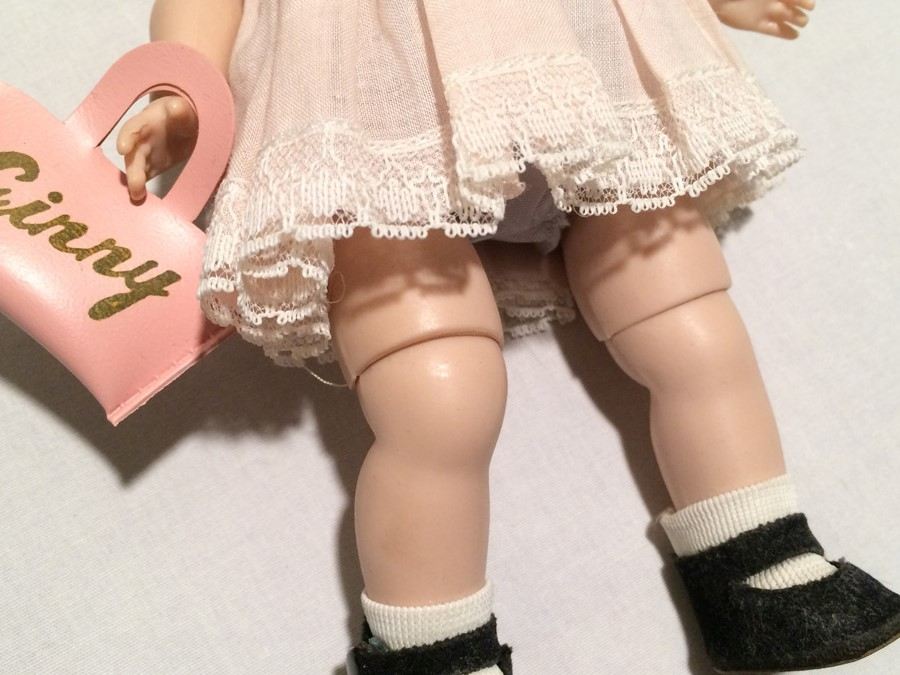 Vintage Ginny Madame Alexander Alexander-Kins Doll with Five Outfits [Photo 7]