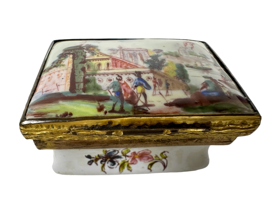 Antique English Hand Painted Enamel Snuff Box With Spoon 2W X 1.5D X .75H [Photo 2]