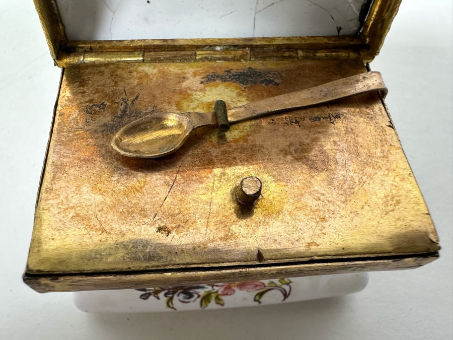 Antique English Hand Painted Enamel Snuff Box With Spoon 2W X 1.5D X .75H [Photo 6]