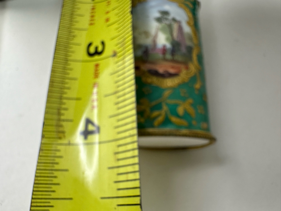 Antique South Staffordshire Enamel Etui Of Tapering Form Painted With Classical Landscapes Circa 1770 4'L Sold In 1983 In London Via Halcyon Days Antiques For 4,830 Pounds In Today's Pounds [Photo 23]