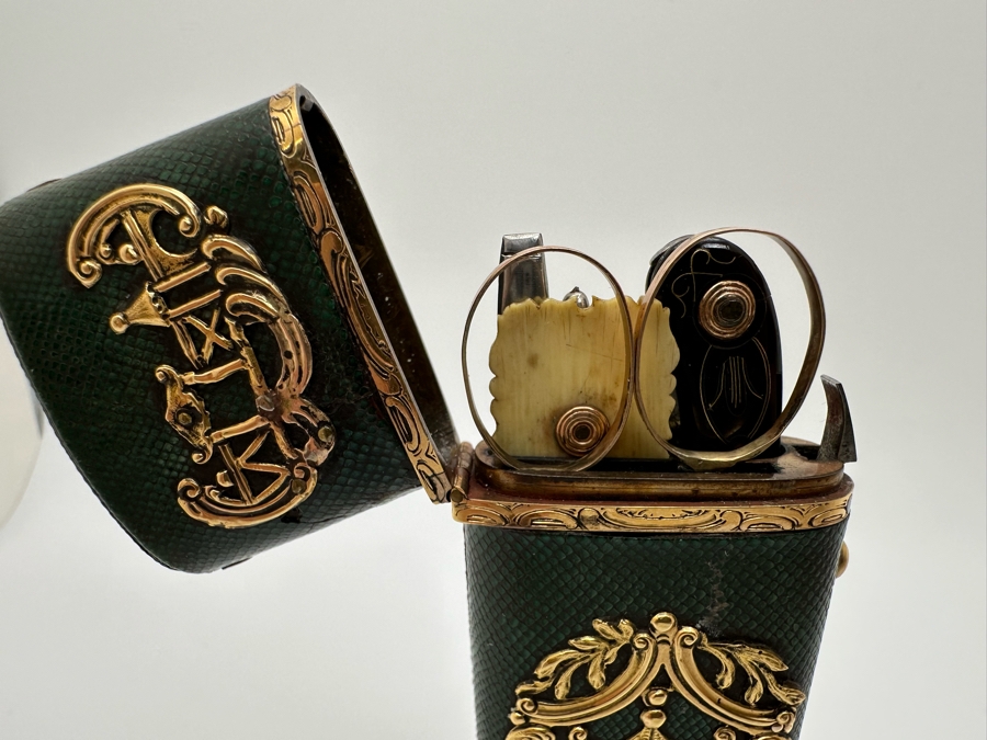 Antique Gold-Mounted Shagreen Etui Of Tapering Form With Gold Openwork Chinoiserie Panels Circa 1765 4'L Sold In 1983 In London Via Halcyon Days Antiques For 4,530 Pounds In Today's Pounds [Photo 14]