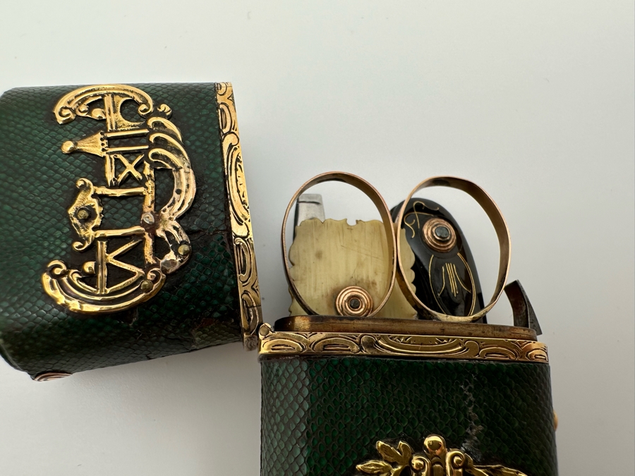 Antique Gold-Mounted Shagreen Etui Of Tapering Form With Gold Openwork Chinoiserie Panels Circa 1765 4'L Sold In 1983 In London Via Halcyon Days Antiques For 4,530 Pounds In Today's Pounds [Photo 17]