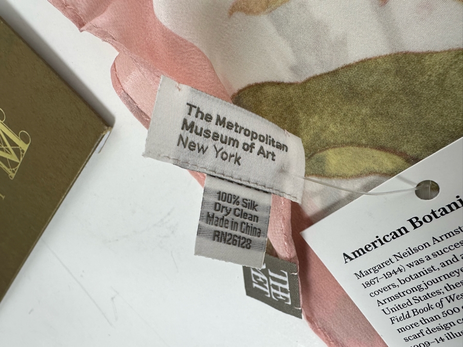New 100% Silk Scarf From The Metropolitan Museum Of Art Margaret Neilson Armstrong American Botanicals Oblong Scarf [Photo 7]