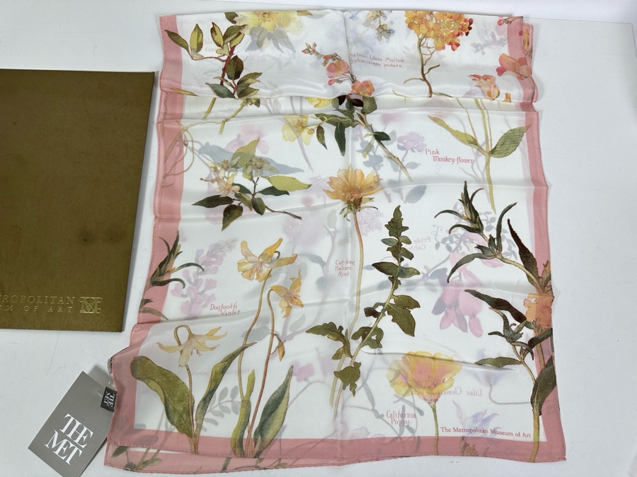 New 100% Silk Scarf From The Metropolitan Museum Of Art Margaret Neilson Armstrong American Botanicals Oblong Scarf [Photo 2]