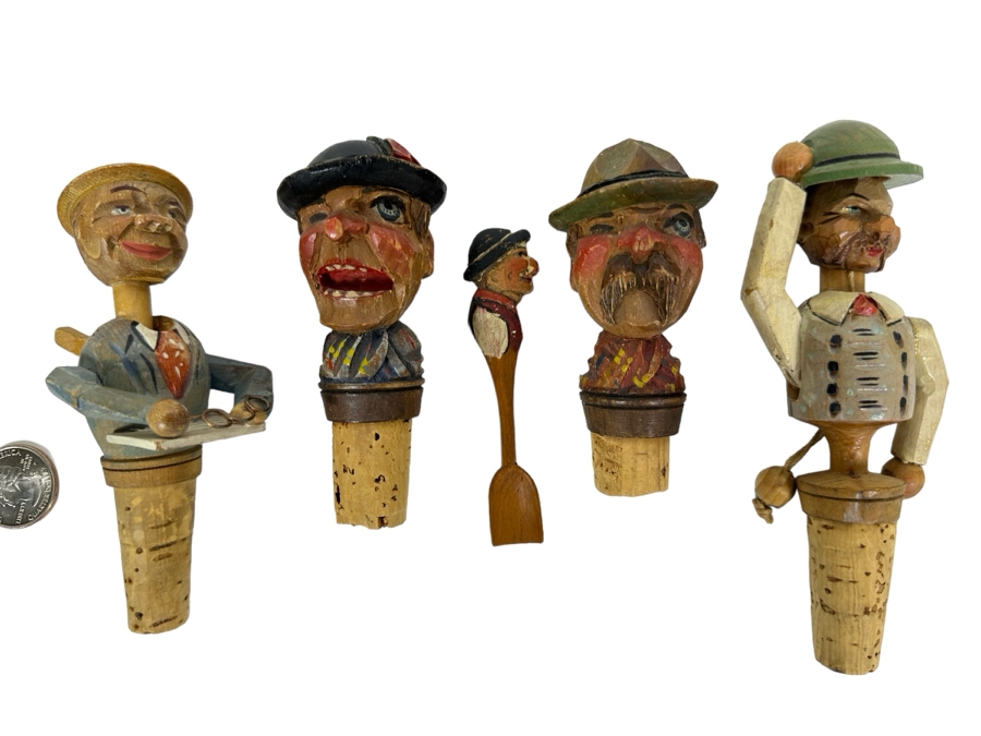 Four Hand Carved Wooden Wine Stoppers & Spoon [Photo 1]
