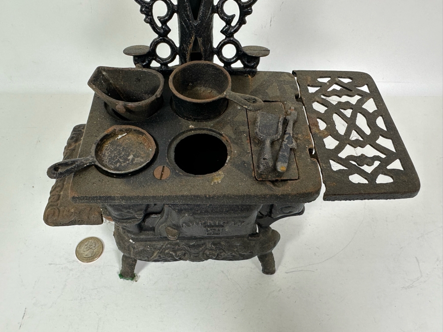 Antique American Miniature Cast Iron Stove With Accessories 9.5W X 5D X 9H [Photo 4]