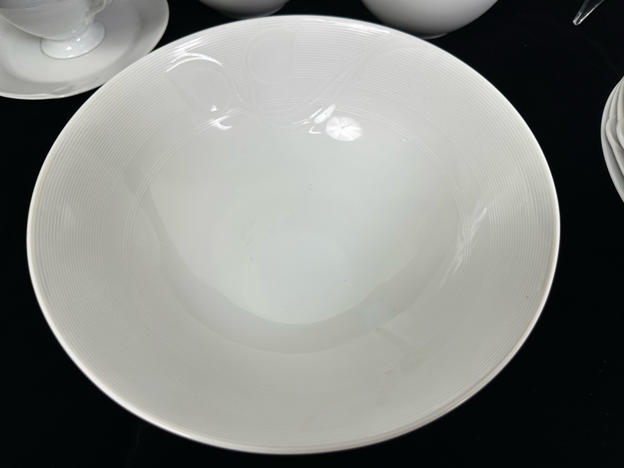 Hutschenreuther Germany Fleuron Chloe Paris Decor Rotonde White China Service - See Photos [Photo 7]