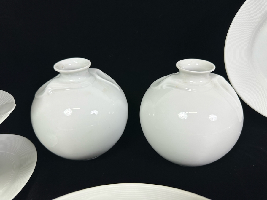 Hutschenreuther Germany Fleuron Chloe Paris Decor Rotonde White China Service - See Photos [Photo 5]