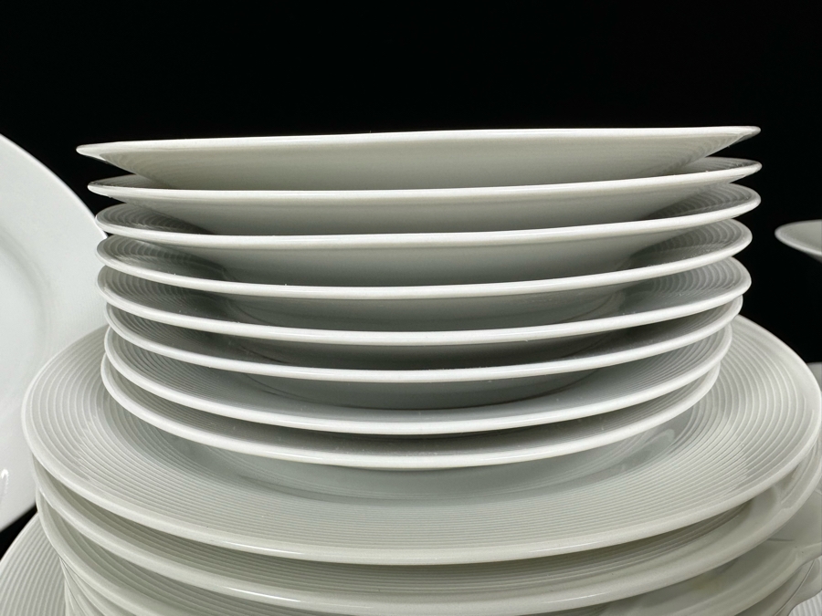 Hutschenreuther Germany Fleuron Chloe Paris Decor Rotonde White China Service - See Photos [Photo 21]