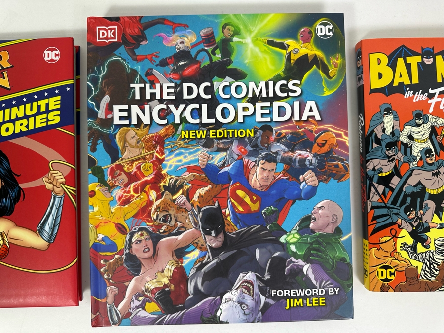 DC Graphic Novels [Photo 2]